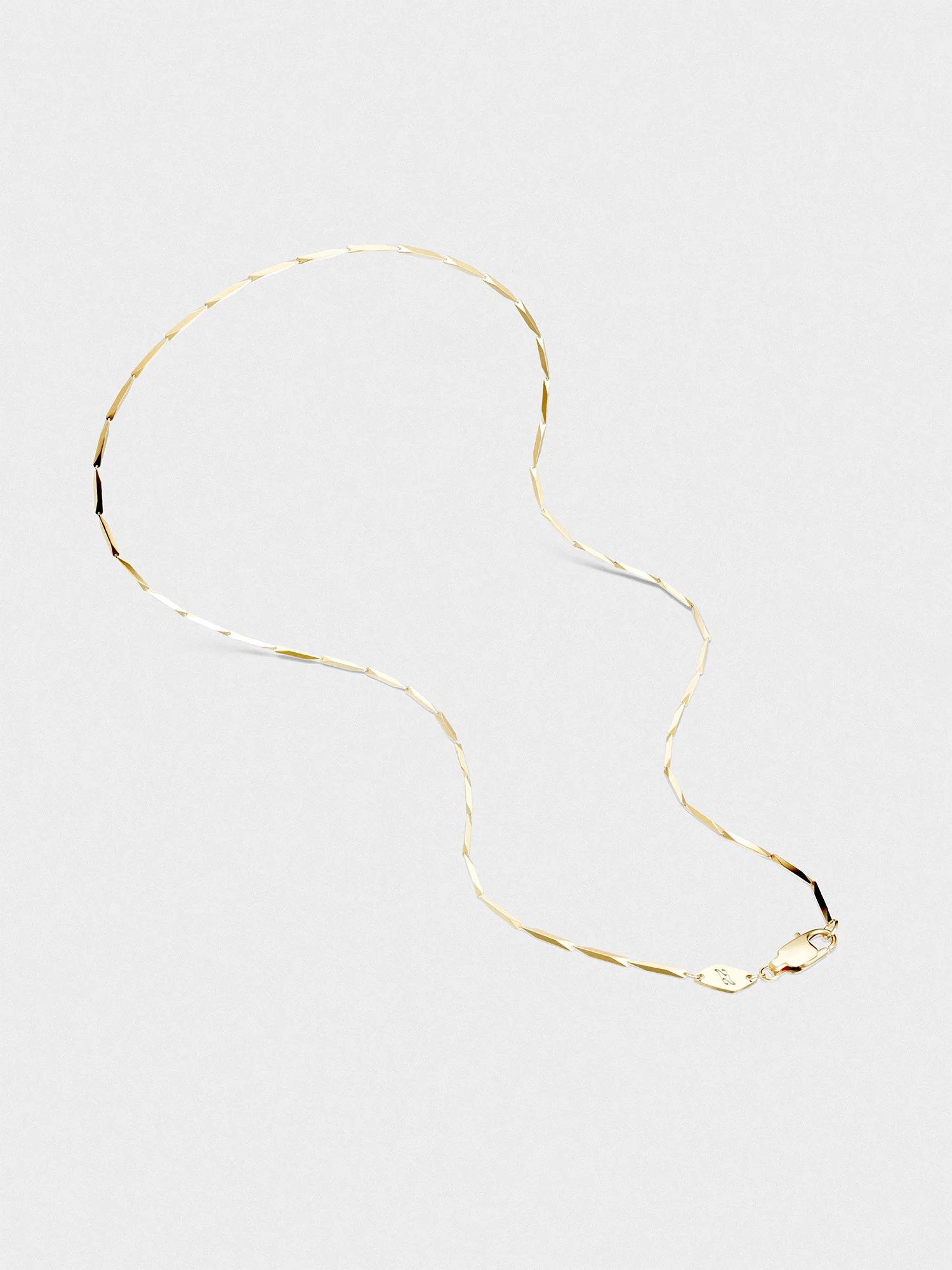 LINEAR CHAIN NECKLACE - Image 4