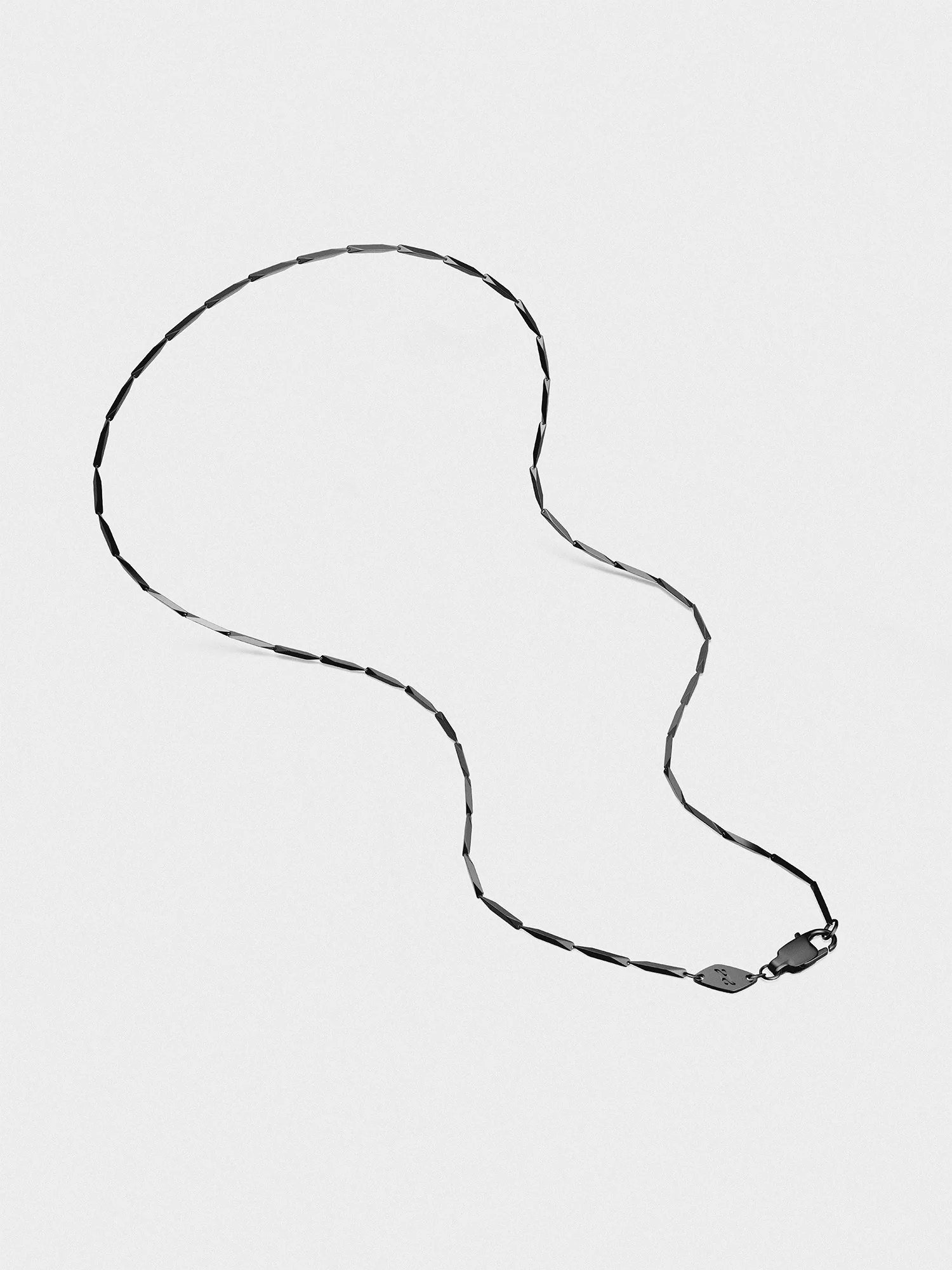 LINEAR CHAIN NECKLACE - Image 7
